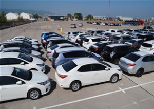 Toyota, Livorno ve Koper Liman’larına giden arabalarını Autoport’tan yükledi. Toyota’nın
