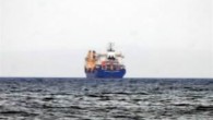 Silah yüklü Rum gemisi İtalya’da tutuklandı Son istikameti Suriye olan ve şüpheli yük taşıyan Rum bandıralı bir geminin, İtalya’da tutuklandığı haber verildi. Alithia gazetesi, “Suriye’ye Gidecek Şüpheli Yüke Sahip Rum Gemisi Tutuklandı” başlığıyla yayımladığı haberinde, Rum makamlarının, nihai istikameti Suriye […]