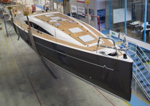 AZUREE 46’nın Dünya Prömiyeri bugün başlayan Cannes Boat Show’da gerçekleşecek.