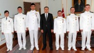 Marmara Denizi’nde gerçekleştirilen “İleri Deniz Eğitimi-2” kapsamında 230 Deniz Harp Okulu öğrencisi Tekirdağ’a geldi. TCG Sokullu Mehmetpaşa okul gemisi, 8 eğitim botu ve 2 yatla Tekirdağ Limanı’na gelen öğrenciler, Cumhuriyet Meydanı’ndan Tekirdağ Valiliği önüne kadar askeri bando eşliğinde yürüdü. Vatandaşların […]
