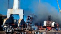 Singapur bandıralı “Sıranger” adlı yük gemisi, Çanakkale Boğazı’nda arızalandı. Pire’den İstanbul’a giden 149 metre uzunluğunda, 11 bin 178 grostonluk yük gemisinin makineleri, jeneratörden kaynaklanan sorun nedeniyle, Çanakkale Boğazı’nın en dar yeri olan Kilitbahir köyü önlerinde arıza yaptı. Bir süre makineleri […]