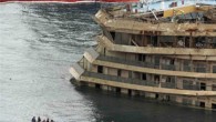 Tarihin en büyük kurtarma operasyonunun yapıldığı batan ‘Costa Concordia’ isimli seyahat gemisinin parçalanma işlemleri için İtalya’daki limanlar arasında çekişme başladı. Büyük operasyona, finansal krizin pençesindeki ülkedeki 6 liman talip olurken, İtalyan basını, “Concordia’nın parçalanması için büyük limanlar arasında kavga çıktı. […]