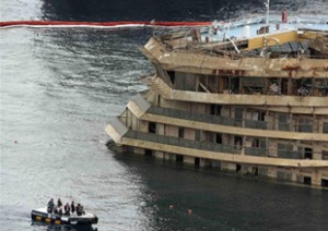 Tarihin en büyük kurtarma operasyonunun yapıldığı batan ‘Costa Concordia’ isimli