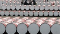 Irak’ın Basra kentinde petrol kaçakçılarına yönelik düzenlenen operasyonda 40 kişi gözaltına alındı, 2 bin ton petrol ele geçirildi. Basra Körfezi’nde petrol kaçakçılığı yapıldığı ihbarını değerlendiren Deniz Savunma Komutanlığı ekipleri, bir süre teknik ve fiziki takip yaptıktan sonra 5 tekneye operasyon […]