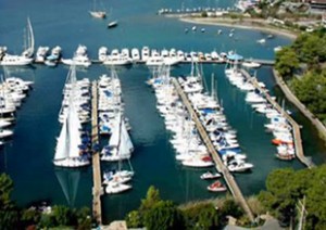 Turizm sektöründe 1980 sonrasında sürekli büyüyen Türkiye, marinacılıkta Akdeniz çanağındaki