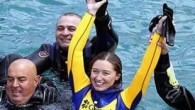 Dünya serbest dalış rekortmeni Şahika Ercümen’in, Van Gölü’nde “değişken ağırlıklı paletsiz” dalda 61 metre derinliğe dalarak kırdığı dünya göl ve deniz rekoru tescillendi Dünyada sadece Van Gölü’nde yaşayan inci kefalinin “kutsal yolculuğunu” tanıtmak amacıyla 1 Haziran’da Van Gölü’nde “değişken ağırlıklı […]