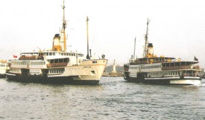 Kadıköy ve Ada yolcuları, bu birbinin eşi dokuz yolcu vapurunu