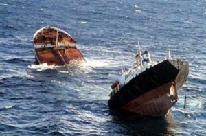 Yemen’de gemi battı Yemen’in Hadramut iline bağlı Şahr kenti açıklarında