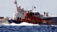 Muğla’nın Bodrum İlçesi’ne bağlı Yalıkavak Beldesi açıklarında avlanan Türk balıkçılar bugün öğle saatlerinde Türk karasularına giren Yunan sahil güvenlik botları tarafından taciz edildi. Yalıkavak açıklarındaki Küçük ve Büyük Kiremit adalarıyla Küdür Yarımadası açıklarında avlanan balıkçılar, Yunanistan’ın Kalalimnos Adası’ndan gelen Yunan […]