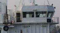 Türkiye’nin en büyük limanı konumunda olan Mersin Limanı’nda, gemi kaçırma tatbikatı yapıldı. Senaryo gereği, sözde tamirci olan grup, akaryakıt tankerleri bulunan gemiyi kaçırdı. Gemi etrafında iki botla emniyet çemberi oluşturuldu. Daha sonra sahil güvenlik helikopteri ile keşif uçuşu yapan ekipler, […]