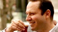 İstanbul üzerine İngilizce seyahat belgeseli olarak hazırlanan İstanbul Unveiled filminin yazarlığını, yapımcılığını ve yönetmenliğini üstlenen İRO Başkanı Şerif Yenen, İstanbul’un bilinen mekanları ve özelliklerinin dışında kentin kendine özgü yapısı ve yaşam kültürünü gözler önüne seriyor. Amerikalı bir kadının İstanbul’daki seyahat […]