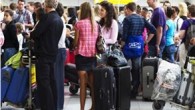 Türkiye Otelciler Federasyonu (TÜROFED) tarafından hazırlanan 2013 Turizm Raporu’na göre, son 10 yıldaki yabancı gecelemelerindeki 152 milyonluk bu artışın yüzde 40’ı konaklama tesislerinde, yüzde 49’u kişilerin evleri, kiralık evler ve yakınların konutlarında geri kalanı ise yat, tren ve tır gibi […]