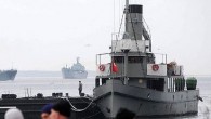 Çanakkale Boğazı’na döktüğü mayınlarla Deniz Savaşları’nın kaderini değiştiren gemi Nusret’in anısına Gölcük’te aslına uygun olarak inşa edilen TCG Nusret Gemisi, 99 yıl önce yaşanan kahramanlığı halka hatırlatmak amacıyla bu kez mayın dökülen hatta çelenk bırakacak. Deniz Kuvvetleri Komutanlığı’ndan yapılan açıklamada, […]