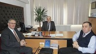   Malta Uluslararası Denizcilik Konseyi Genel Sekreteri ve IMO Malta Temsilcisi Carmel Lino Vassalo, Türkiye temasları sırasında Ekol Denizcilik’i ziyaret etti. Eski Malta Denizcilik Müsteşarı, Malta Uluslararası Denizcilik Konseyi Genel Sekreteri ve IMO Malta  TemsilcisiCarmel Lino Vassalo, geçtiğimiz hafta Türkiye’de […]