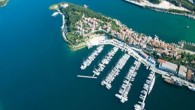   İnciraltı mevkisinde yaptırılacak yat limanı için Çevresel Etki Değerlendirme (ÇED) süreci başlatıldı.   Çevre ve Şehircilik İzmir İl Müdürlüğünden yapılan açıklamada, Ulaştırma Denizcilik ve Haberleşme Bakanlığı Altyapı Yatırımları Genel Müdürlüğü tarafından hazırlanan İnciraltı Yat Limanı Projesi için bakanlığa ÇED […]
