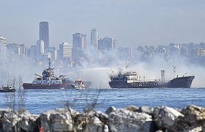  Yenikapı açıklarında “Yakamoz 5” adlı petrol tankerinde saat 11.50 sıralarında