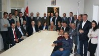 Bugüne kadar hep federasyon başkanlarına ait işyeri ve yazıhanelerde faaliyet gösteren, bir önceki yönetim döneminde ise İstanbul’da hiç yeri olmayan Türkiye Yelken Federasyonu, sonunda kalıcı bir mekana kavuştu. Kalamış’ta kiralanan daireye yerleşen TYF’nin İstanbul Ofisi, düzenlenen bir törenle hizmete açıldı. […]