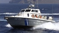 Bodrum’dan dün gece yarısı sürat teknesine bindirdiği 7 Suriyeli kaçağı Yunanistan’a ait İstanköy Adası’na geçirmek isteyen Türk kaptanın, Yunan Sahil Güvenlik botundan açılan ateş sonucu hayatını kaybettiği öğrenildi. Adı açıklanmayan Türk kaptanın Yunan Sahil Güvenlik botu tarafından fark edildiği, kaçmaya […]