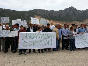 04 Mayıs 2014 Pazar – turizmhaberleri.com/ haber merkezi Antalya Boğaçay bölgesinde çalışan