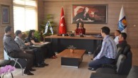 02 Mayıs 2014 Cuma – Mezitli Belediye Başkanı Neşet Tarhan’ı makamında ziyaret eden Soli-Pompeiopolis Antik Kentini Koruma ve Tanıtma Derneği yetkilileri 2014 kazı çalışmalarına yönelik taleplerini ilettiler. Kültür ve Turizm Bakanlığı’nın Soli-Pompeiopolis Antik Kenti kazı çalışmalarına ayırdığı bütçenin son derece yetersiz olduğunu […]