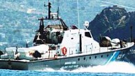 Turgutreis açıklarında avlanan biri kadın dört balıkçının teknesi Yunan hücumbotunun Türk karasularında ateş açmasıyla durduruldu. Yunan sahil güvenliği balıkçıları İstanköy’e götürdü. Bodrum Turgutreis açıklarındaki Çatal Ada yakınlarında balık avlayan 1’i kadın 4 kişinin içinde bulunduğu tekneye, Yunan Sahil Güvenlik ekiplerinin […]