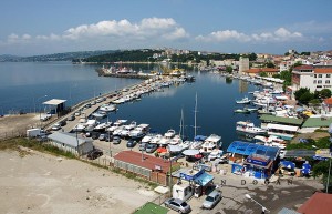 Sinop Liman Başkanlığı tarafından Sinop Limanı’nda  gezi yapan tekneler denetlendi. Sinop