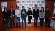 20-21 Mayıs 2014 tarihlerinde üçüncüsü düzenlenen Proje Pazarı etkinliğinde, Beykoz Lojistik Meslek Yüksekokulu öğrencileri, başta Sosyal Sorumluluk dersi olmak üzere çeşitli derslerde ekipler halinde hazırlayıp hayata geçirdikleri projelerini sundu. Sosyal Sorumluluk Projeleri ve Kişisel Sergiler 20 Mayıs 2014 günü sosyal […]
