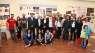 31 Mayıs 2014 Cumartesi – Bilkent Üniversitesi Grafik Tasarım son sınıf öğrencileri bitirme projeleri olarak birbirinden ilginç 15 çalışma gerçekleştirdiler. Deniz ve kar renklerinden hareketle değişik desen ve renk tasarımlarına sahip surf ve snowboard tahtaları, Ankara için turistik bir kimlik yaratma çerçevesinde […]