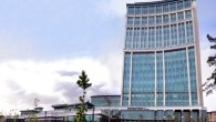 27 Mayıs 2014 Salı – Malatya nın merkezinde ve Malatya Park AVM nin hemen yanı başında bulunan 18 katlı otel otel, şehir silüetine hakim 202 modern ve konforlu odaya sahip. DoubleTree by Hilton Global Başkanı John Greenleaf açılışla ilgili olarak “DoubleTree otellerinin […]
