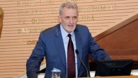 Sorunlarının konuşulduğu toplantıda ana gündem, kent deniz ulaşımı oldu. DTO Mayıs ayı Meclis Toplantısı’nda konuşan İMEAK Deniz Ticaret Odası(DTO) Meclis Üyesi Salih Zeki Çakır, gemilerin tutulmasının kimseye faydasının olmadığını söyleyerek, “En iyi gemi çalışan gemidir, pervanesi dönen gemidir. Gemilerin tutulmasını […]