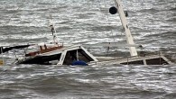 Libya açıklarında kaçakları taşıyan bir teknenin batması sonucu 40 kişi öldü. İçinde 100 kadar kaçağın bulunduğu tekne, Libya kıyılarına 4 kilometre uzaklıkta battı. 51 kişinin canlı kurtarıldığı olayda, 40 kişi hayatını kaybetti. Yapılan açıklamada çok sayıda kişinin de kayıp olduğu […]