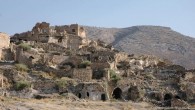 30 Haziran 2014 Pazartesi – ŞEHMUS KARTAL- turizmhaberleri.com/ Batman SIRLARLA DOLU BİR KÜLTÜR HASANKEYF KALESİ Hasankeyf Antik Kentinin merkezi konumunda olan Hasankeyf Kalesinin Paleolotik Devrinin son evresinden Neolitik döneme geçiş yılları olan M. Ö. 12000 yıllarında iskana açıldığı tarihçiler tarafından ittifakla kabul […]