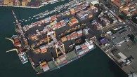 İzmir’in taşımacılıktaki devi Arkas Holding, yurtdışında da yatırım atağına geçti. Bir yandan Marmara’da 378 milyon dolar yatırımla kurduğu Marport’u yüzde 30 büyütmek için harekete geçen holding, İtalya’da da liman satın alıyor. Arkas, İtalya’nın La Spezia kentindeki Terminal Del Golfo limanının […]