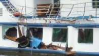 Almanya’nın Schleswig Holstein eyaletine bağlı Nordfriesland bölgesinde yer alan Amrum’da meydana gelen gemi kazasında 5’i ağır 25 kişi yaralandı. Kaza, 42 metre uzunluğundaki Adler Express adlı tur gemisi kaptanının kontrolu kaybetmesi ve rıhtım duvarına çarpmasıyla meydana geldi. Kazayla birlikte geminin […]