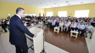 Kocaeli Üniversitesi Karamürsel Meslek Yüksek Okulu düzenlenen törenle 2014 yılı öğrencilerini  mezun etti. Kocaeli Üniversitesi Karamürsel Meslek Yüksek Okulu Gemi bölümü öğrencileri okul bahçesinde düzenlenen törenle mezuniyetlerini kutlayarak kep attılar. Mezuniyet törenine okul müdürü Doç. Dr. Erdal Arlı ev sahipliği […]