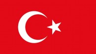 10 Haziran 2014 Salı – turizmhaberleri.com/haber Merkezi Diyarbakır 2. Hava Kuvvetleri Komutanlığı’nda bir göstericinin bayrak direğine tırmanarak Türk Bayrağını indirmesi tüm ülkede tepkilere neden oldu. Bayraklarını eline alan vatandaşlar sokaklarda yürüyüş yapıyorlar. Sosyal medyada ise üyeler profil fotoğraflarını Türk Bayrağı ile değiştirerek […]