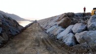 Yapımına 2011 yılında başlanan ve Türkiye ‘de deniz üzerinde inşa edilen ilk havaalanı olan Ordu-Giresun Havaalanı’nda inşaat çalışmaları hızla sürüyor. Ordu Büyükşehir Belediye Başkanı Enver Yılmaz, havaalanı inşaatı için ekiplerin 24 saat çalıştığını belirterek, “Deniz üzerine inşa edilen dünyanın ikinci, Avrupa ‘nın ve Türkiye’nin […]