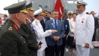 “Yeni Tip Karakol Gemisi” projesi kapsamında inşa edilen TCG Karataş (P-1212), düzenlenen tören ile Hatay’ın İskenderun ilçesindeki Deniz Üs Komutanlığına katıldı. Törende, TCG Karataş yeni tip karakol gemisi İskenderun Deniz Üs Komutanlığı rıhtımına yanaştı. Mürettebat indikten sonra İstiklal Marşı okunarak […]