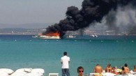 İzmir’in Çeşme ilçesinde kıyıya yakın bir tekne alev alev yandı.   Yangın, Aya Yorgi Koyu’nda saat 14.30 sıralarında ‘Miel Luna’ adlı teknede meydana geldi.  Belirlenemeyen bir sebeple alev alan teknenin içindekiler hemen tahliye edildi. Daha sonra yat açığa çekilerek söndürüldü. […]