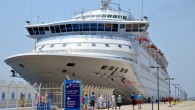Malta bayraklı yolcu gemisi “Thomson Majesty” Bodrum ilçesine geldi. Yunanistan’ın Agios Nikolaos şehrinden Bodrum’a gelen Malta bandıralı 207 metre uzunluğundaki kruvaziyer, sabah saatlerinde Paşatarlası’ndaki gemi yanaşma iskelesine yanaştı. Gemide, çoğunluğu İngiliz uyruklu bin 503 turistin bulunduğu öğrenildi. Gümrük işlemlerinin tamamlanmasının ardından limandan ayrılan […]