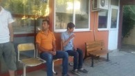 Derin sularda batan tekneden kıyıya doğru yüzmeye çalışan iki mülteciyi, Türk Sahil Güvenlik helikopteri fark etti. Boğulmak üzere olan iki mülteciyi kurtaran Sahil Güvenlik ekipleri, mültecileri Seferihisar Necat Hepkon Devlet Hastanesi’ne getirdi. Mülteciler, tedavi altına alındı. Suriyeli mültecilerden olan ve […]