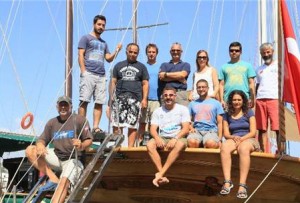 STS Bodrum Okul Gemisi mürettebatı ve 9 Eylül Üniversitesi ekibi