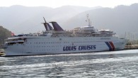 Güney Kıbrıslı turistleri taşıyan Malta bayraklı “Luıse Aura” isimli yolcu gemisi sabah saatlerinde körfezden giriş yaparak Marmaris Limanı’na demirledi. Bu yıl Marmaris’e ilk seferini gerçekleştiren geminin 314 personeli bulunuyor. Yunanistan’ın Simi Adası’ndan geldiği bildirilen yolcu gemisinden inen Rum turistler, kapalı […]