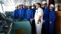 Gemiadamları Yönetmeliğinde Değişiklik Yapılmasına Dair Yönetmelik, Resmi Gazete’de yayımlanarak yürürlüğe girdi. Buna göre, yabancı ülkelerde eğitim gören, hiç belge almayan hak sahiplerine yeterlik belgeleri ve/veya gemiadamı cüzdanları, öğrenim seviyelerinin denkliği Yükseköğretim Kurulu veya Milli Eğitim Bakanlığı tarafından belirlendikten sonra ilgili eğitim kurumunun idarece denetlenmesi ve ilgili mevzuat […]