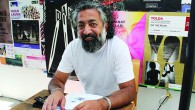 Hayatta her insanın kendini ifade ediş biçimi farklı farklıdır. Kimisi müzik yapar, kimisi şiir yazar, kimisi resim çizer… Her ne yaparsa yapsın vermek istediği bir mesajı vardır ve onu farklı kılan da mesajı anlatmakta kullandığı biçimdir aslında. Tüm bunların yanı […]