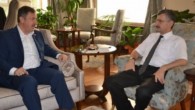 Akdeniz Kruvaziyer Birliği (MEDCRUISE) Başkanı ve Pire Limanı Genel Müdürü Stavros Hatzakos ile Yunanistan Limanlar Birliği Başkanı ve Pire Liman Başkanı Giorgios Anomeritis, İzmir Ticaret Odası’nı ziyaret etti. Hatzakos ve Anomeritis, İzmir ile Pire içinde kruvaziyer ve yük taşımacılığında işbirliğini […]