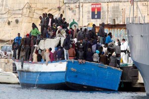 Libya Donanması sözcüsü Eyüp Kassam, teknenin Ankara Trablus’un doğusundaki Tajoura