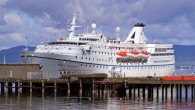 Sinop’a kruvaziyer turizmi kapsamında Portekiz bayraklı “Ocean Majesty” adlı lüks yolcu gemisi geldi. İstanbul’dan 229 mürettebat ve 436 yolcusuyla gelen turist gemisi, Sinop Limanı’na demirledi.  “Ocean Majesty” adlı turist gemisinin çeşitli ülkelerdeki yolcuları kentin tarihi ve turistik yerlerini ziyaret etmek ve […]