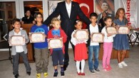15 Eylül Pazartesi akşamı Yelken Kulübü tesislerinde düzenlenen yemekte İl Temsilciliği, Tekirdağ Trofesi ve Kursiyer Kupası ödülleri verildi. Yelken takımına seçilen kursiyerlerin belgeleri yeni sporculara takdim edildi. Yaz döneminde yapılan çalışmaların ardından yeni sporcularında katılımı ile birlikte Tekirdağ Yelken İhtisas […]