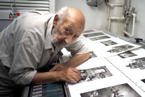 Ara Güler ustamız dün A4 Ofset’de idi. Tam 9 yıl